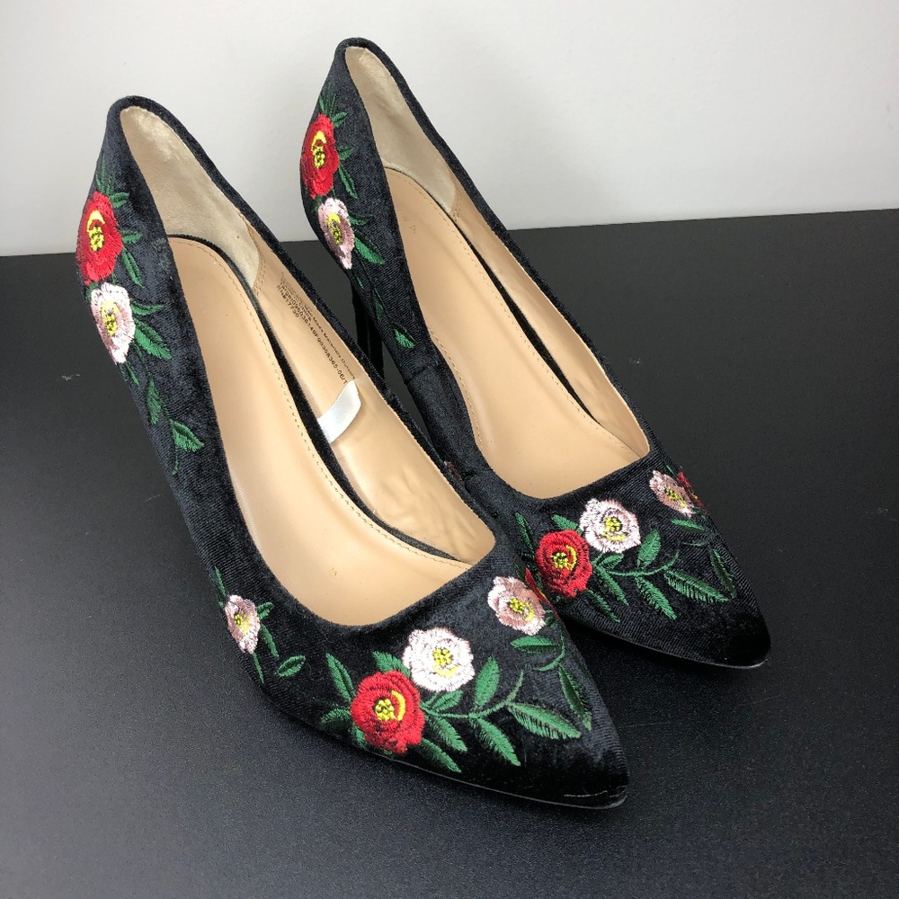 A NEW DAY textile flower pumps heels size 8